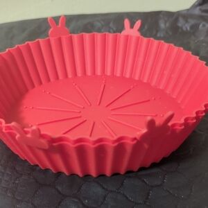 Red Silicone Bunny-Edge Baking Mold – Flexible Nonstick Bakeware (2)